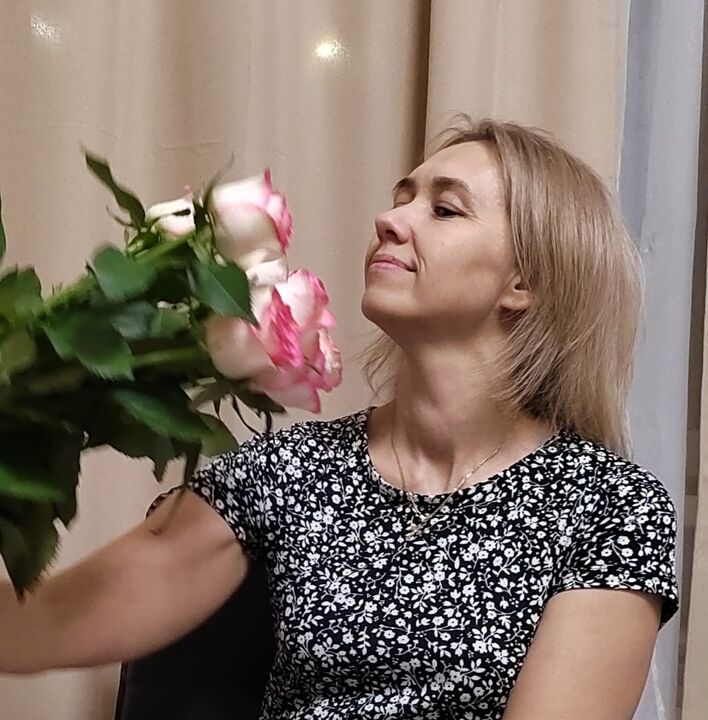 Irina Rozha, rongi koristaja